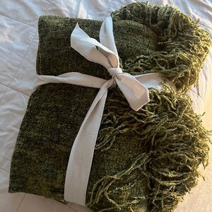 Pier 1 NWT Cozy Green Throw Blanket